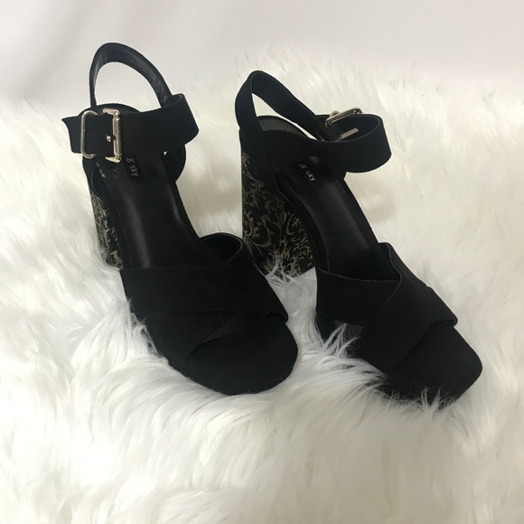 Parker and Sky black block heels - Picture 3 of 5